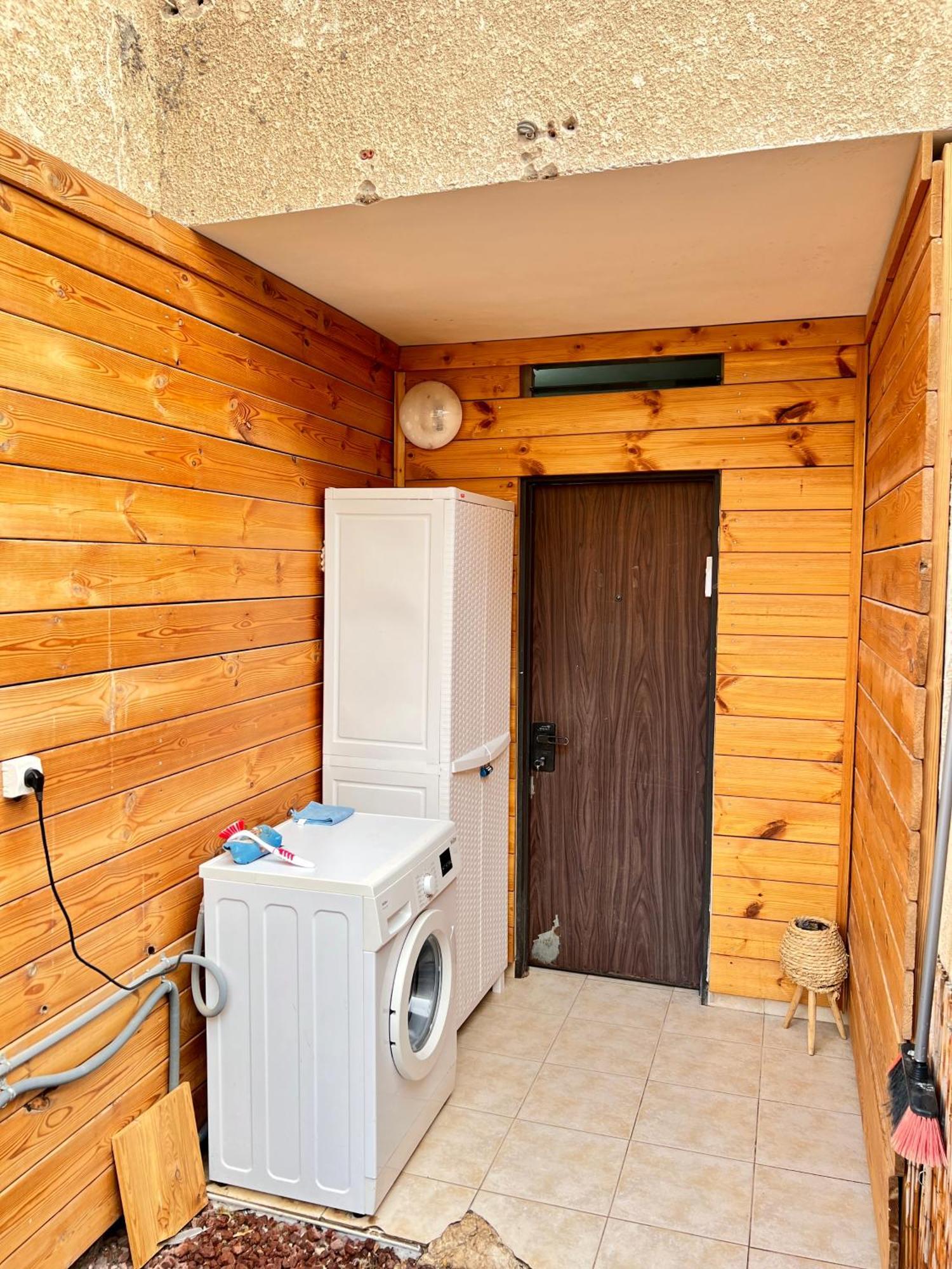 Melambai Apartment Eilat Exterior photo