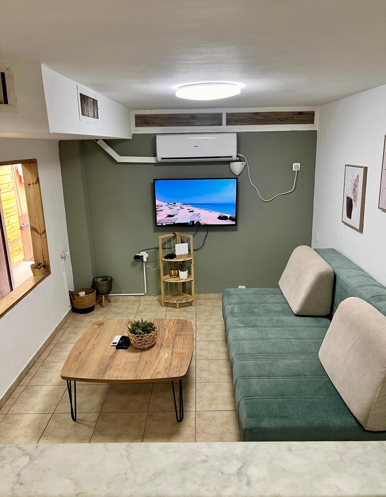Melambai Apartment Eilat Exterior photo