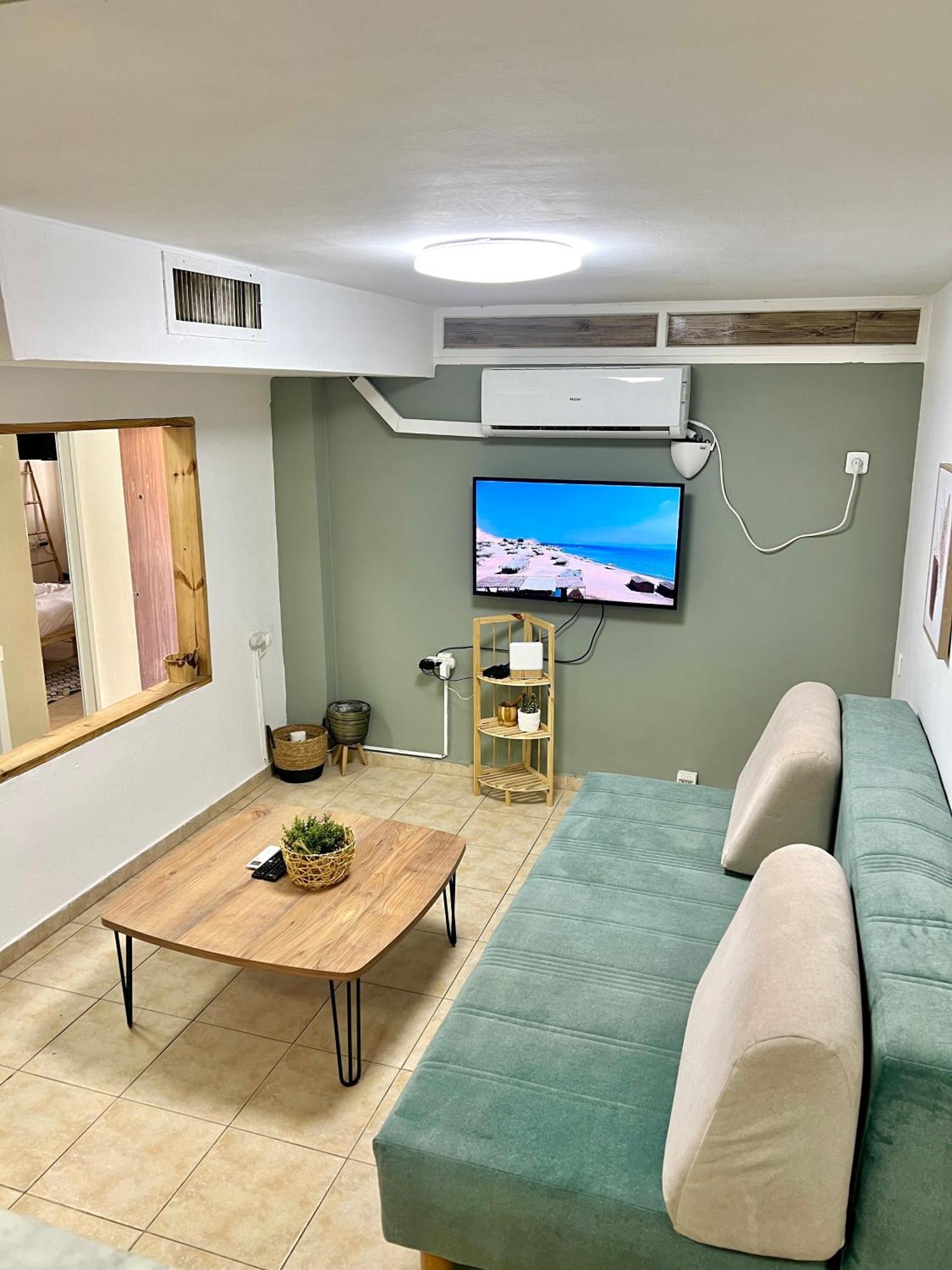 Melambai Apartment Eilat Exterior photo